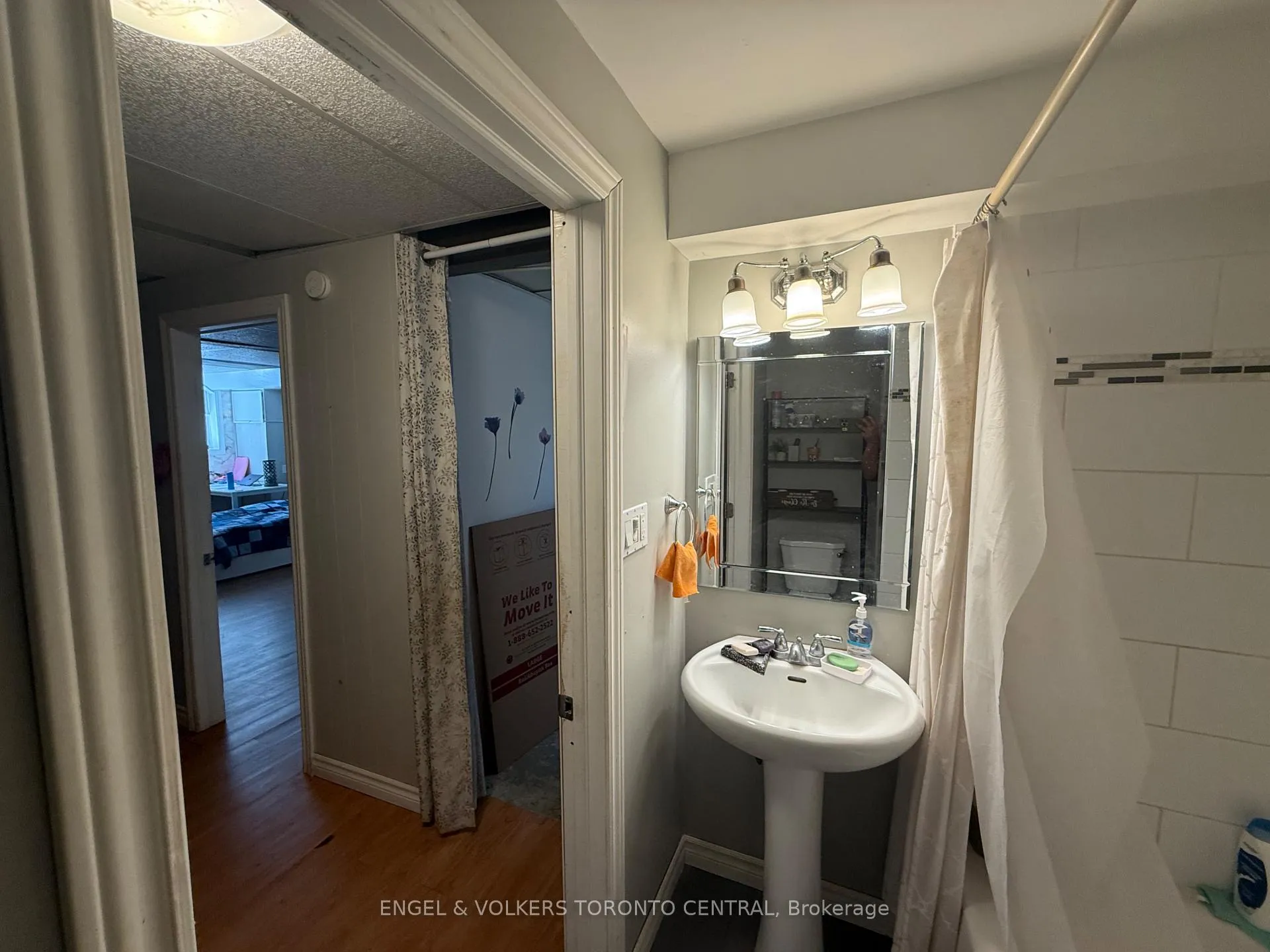 Photo 32 of 689 College Avenue W, Guelph, Dovercliffe Park/Old University — HOMEH