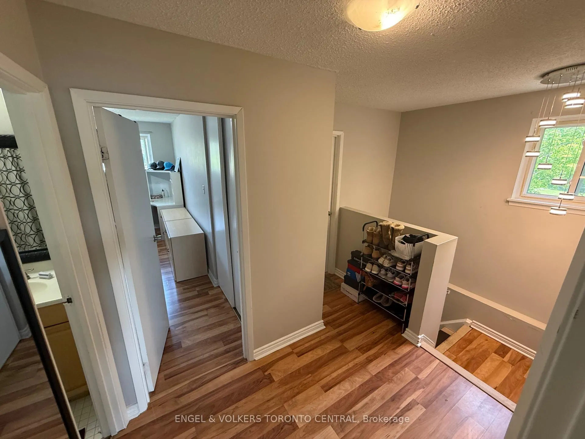 Photo 37 of 689 College Avenue W, Guelph, Dovercliffe Park/Old University — HOMEH