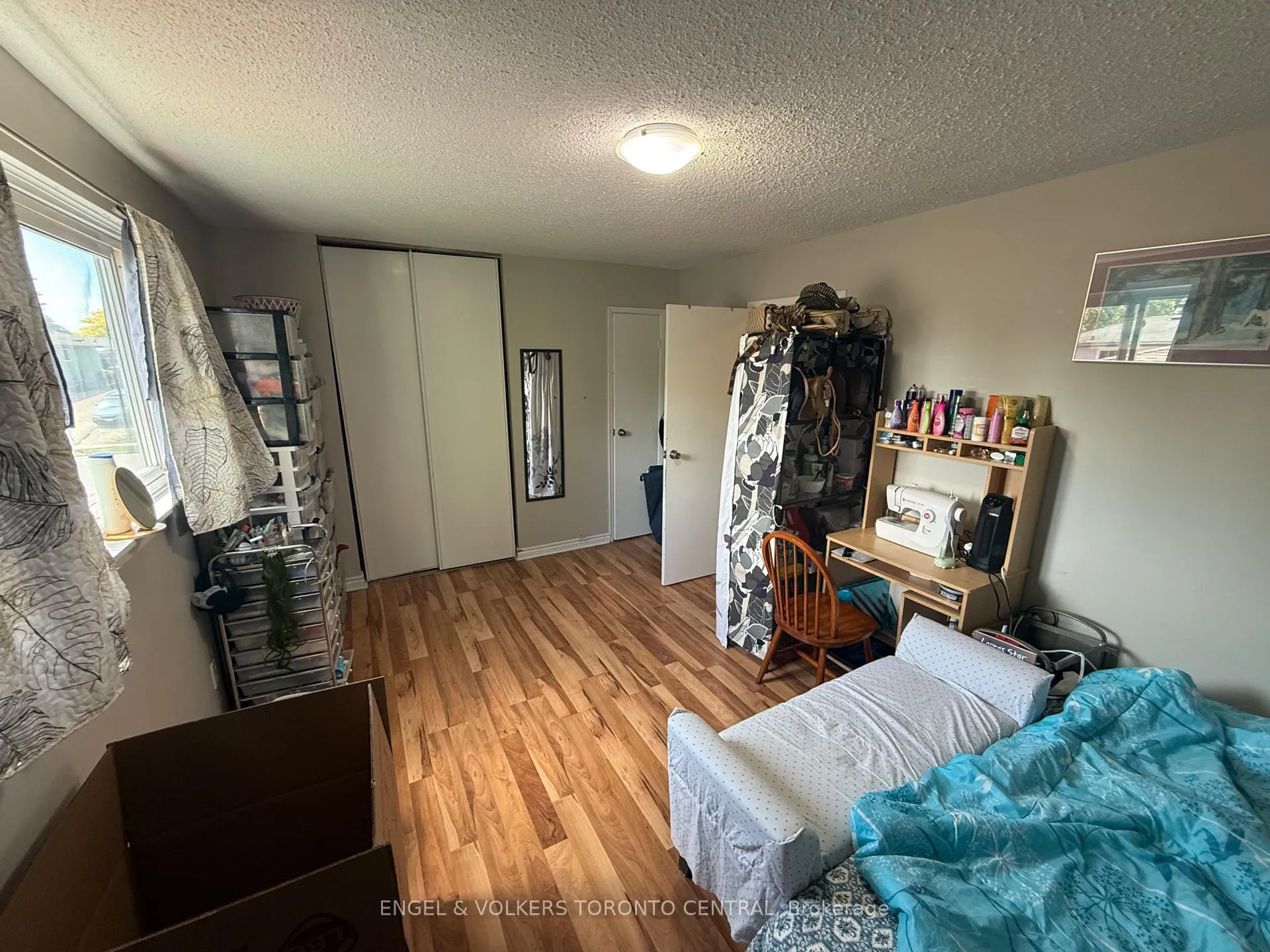 Photo 38 of 689 College Avenue W, Guelph, Dovercliffe Park/Old University — HOMEH