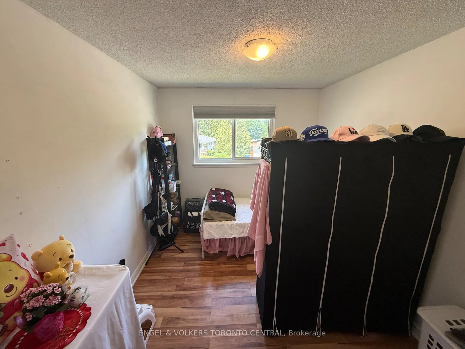 Photo 42 of 689 College Avenue W, Guelph, Dovercliffe Park/Old University — HOMEH