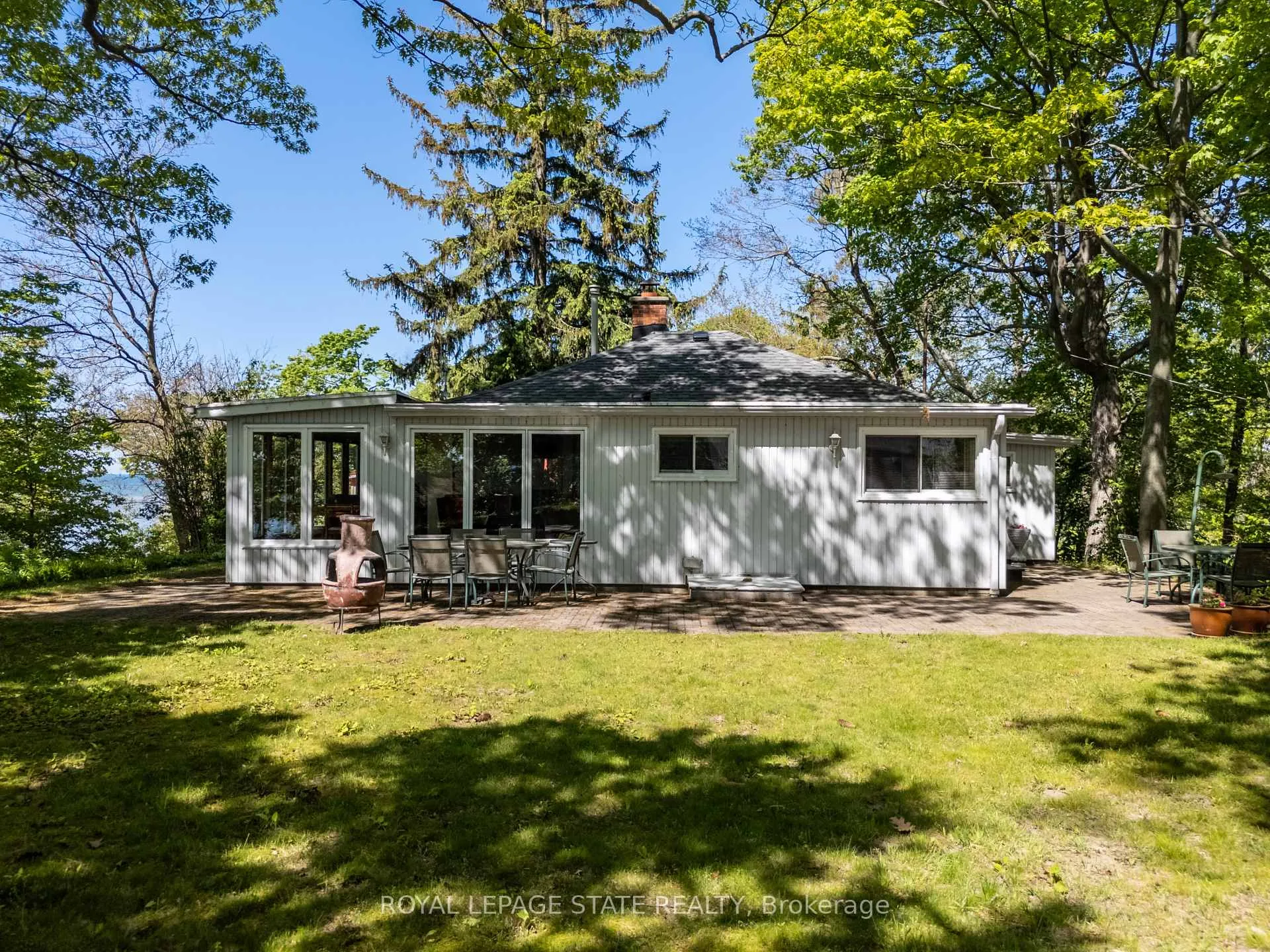 Photo 5 of 689 Sandy Bay Road, Haldimand, Dunnville — HOMEH