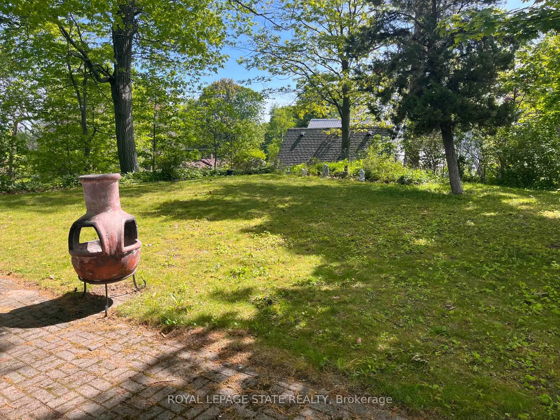 Photo 10 of 689 Sandy Bay Road, Haldimand, Dunnville — HOMEH