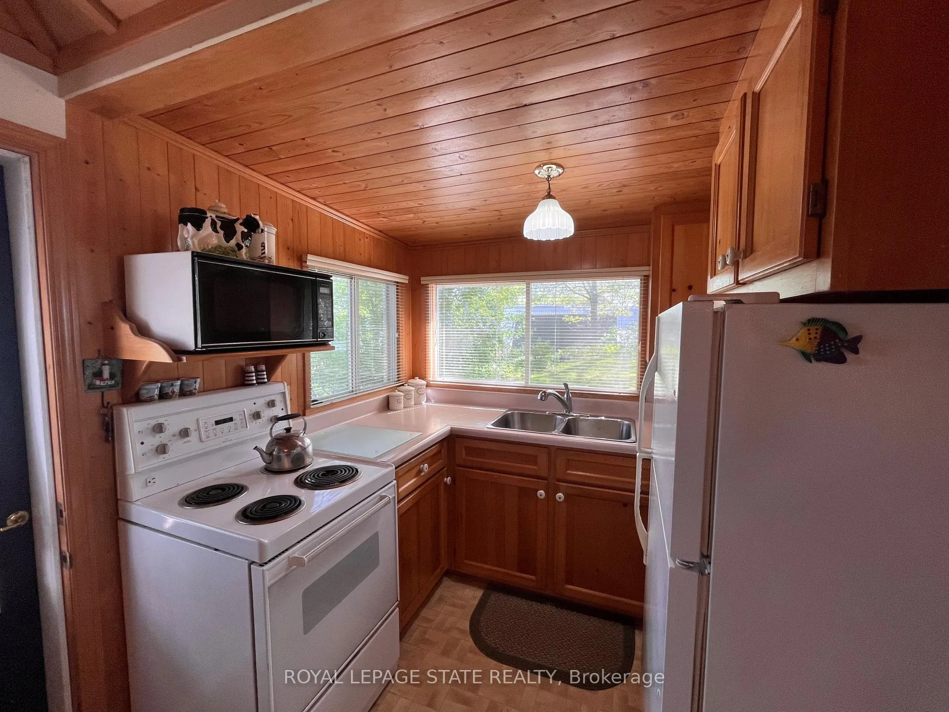 Photo 15 of 689 Sandy Bay Road, Haldimand, Dunnville — HOMEH