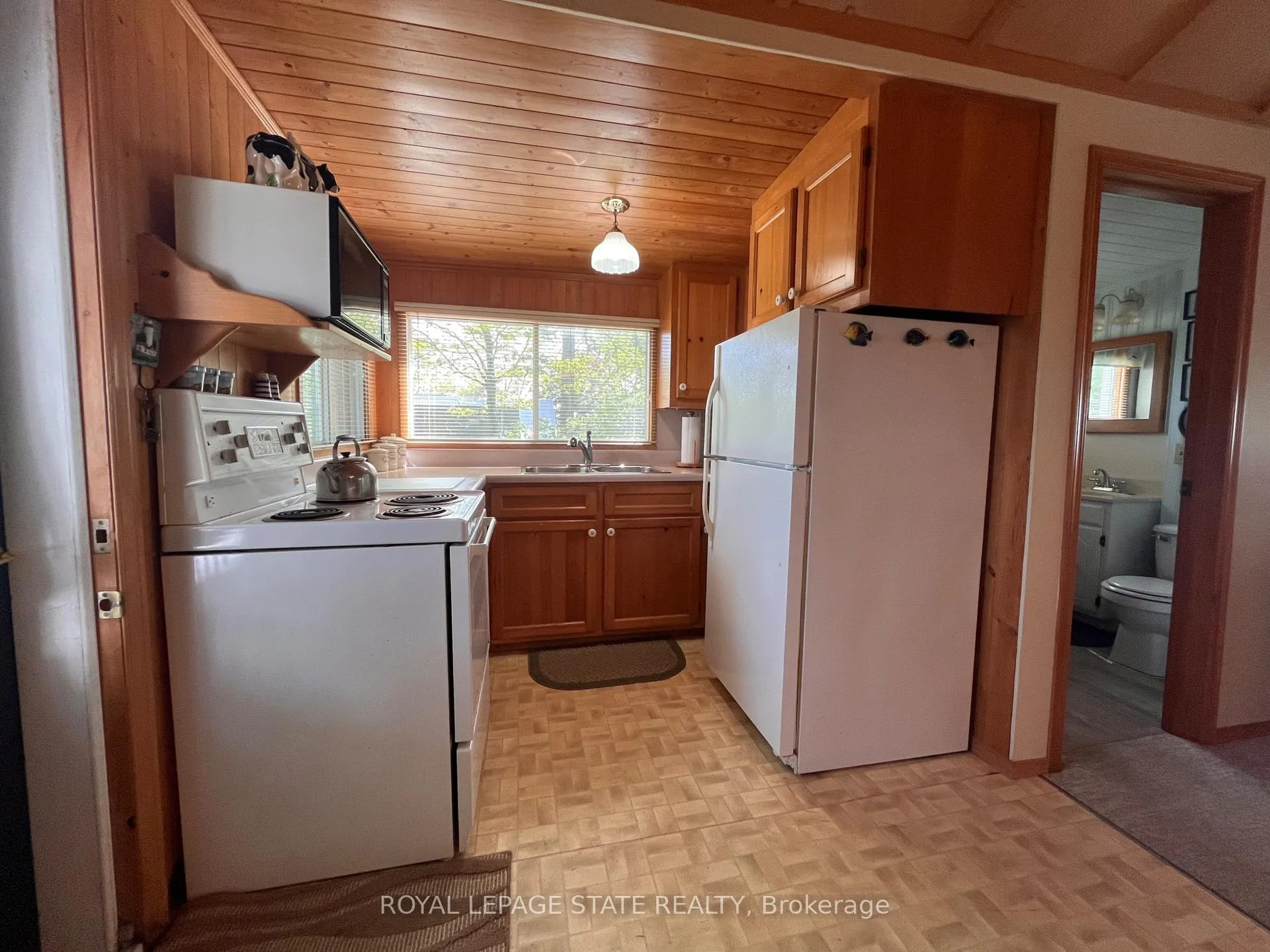 Photo 17 of 689 Sandy Bay Road, Haldimand, Dunnville — HOMEH