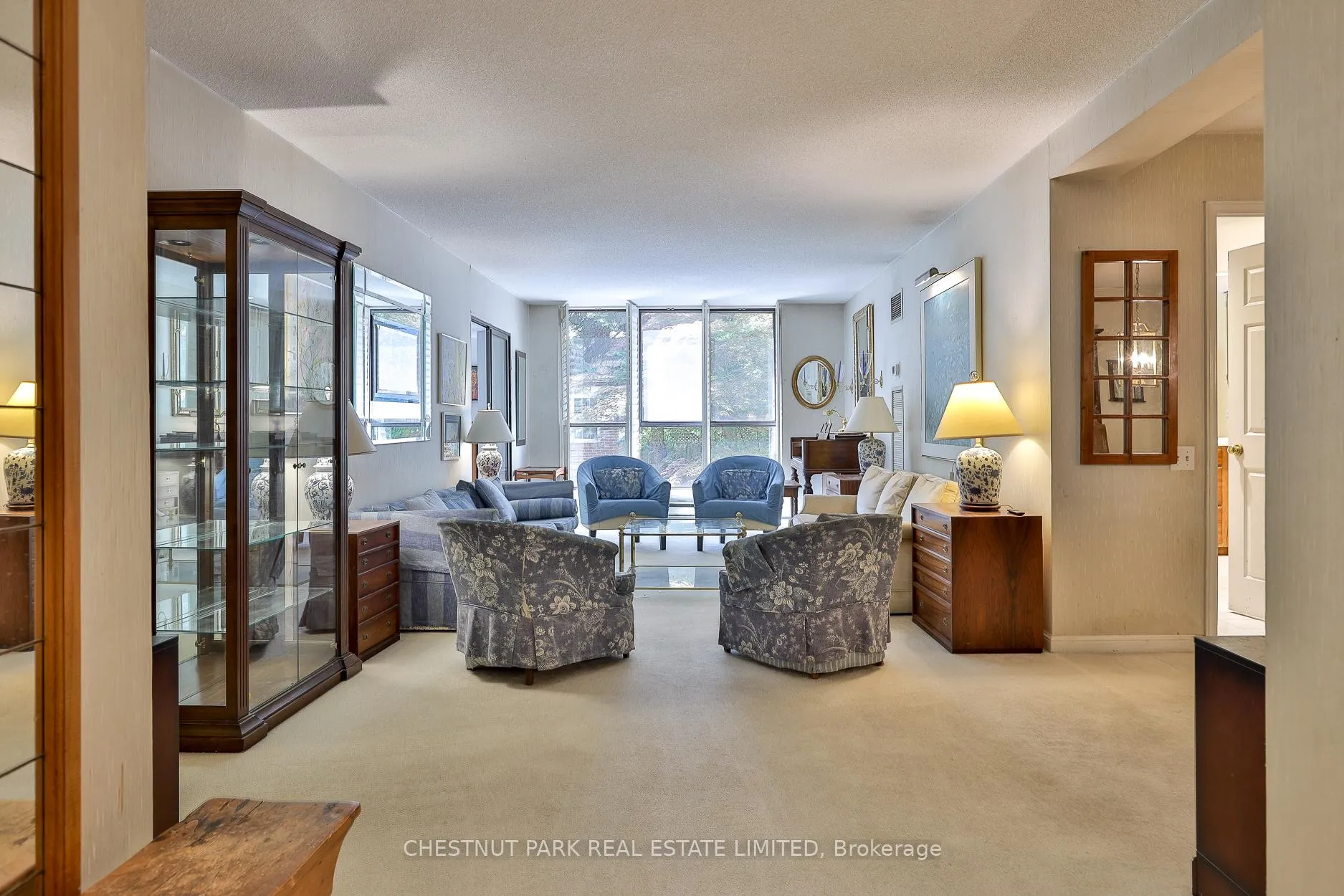 Photo 2 of Unit 409, 2900 Yonge Street, Toronto, Lawrence Park South — HOMEH