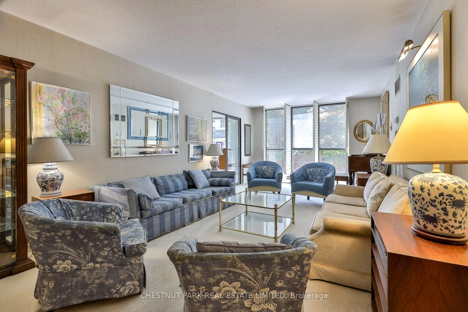 Photo 4 of Unit 409, 2900 Yonge Street, Toronto, Lawrence Park South — HOMEH