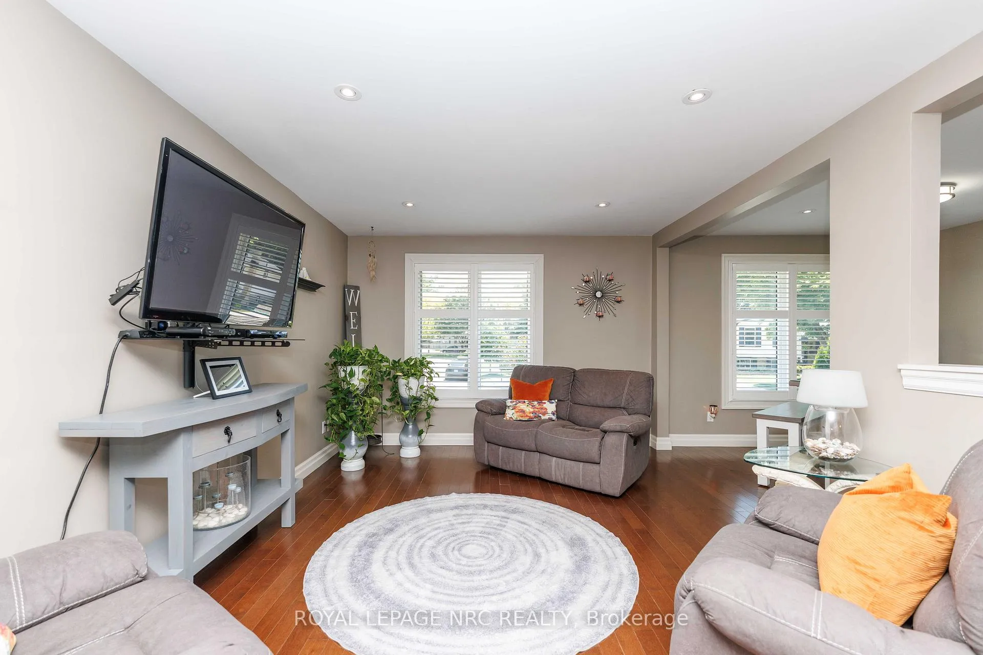 Photo 4 of 7 Stephen Street, St. Catharines, Lakeport — HOMEH