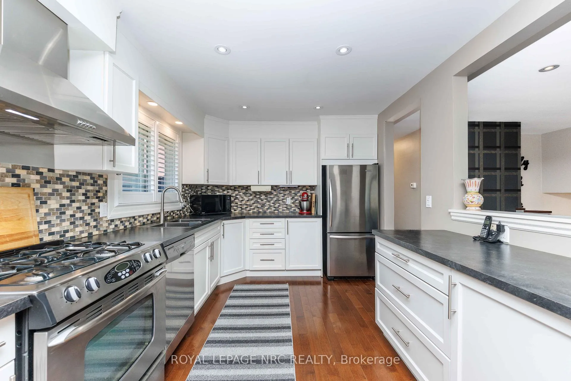 Photo 9 of 7 Stephen Street, St. Catharines, Lakeport — HOMEH
