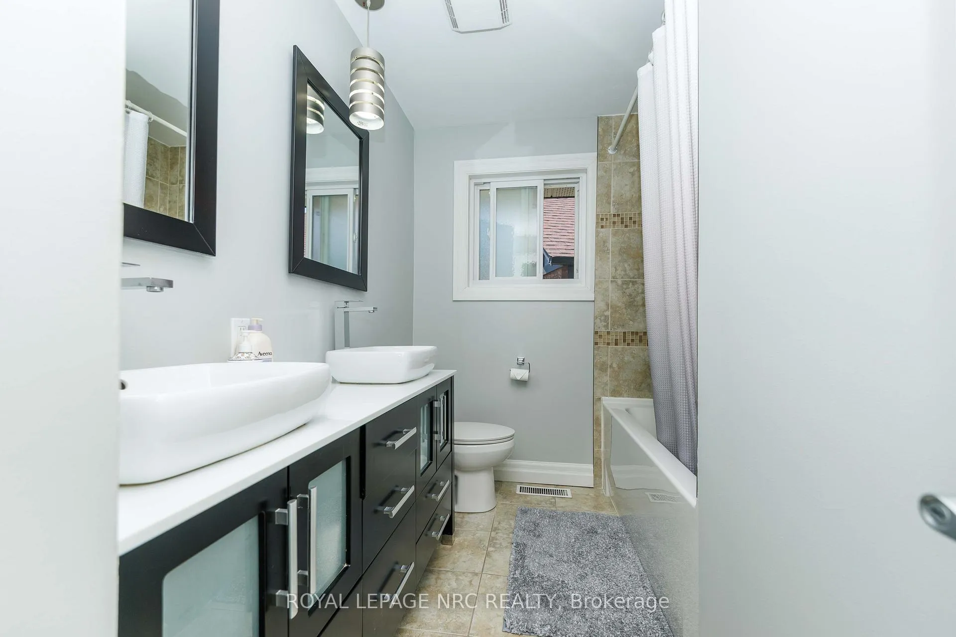 Photo 16 of 7 Stephen Street, St. Catharines, Lakeport — HOMEH