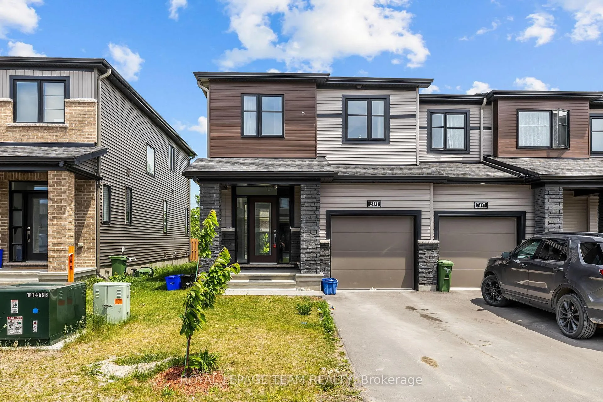 Photo 1 of 301 Elsie Macgill Walk, Ottawa, Kanata - Morgan's Grant/South March — HOMEH