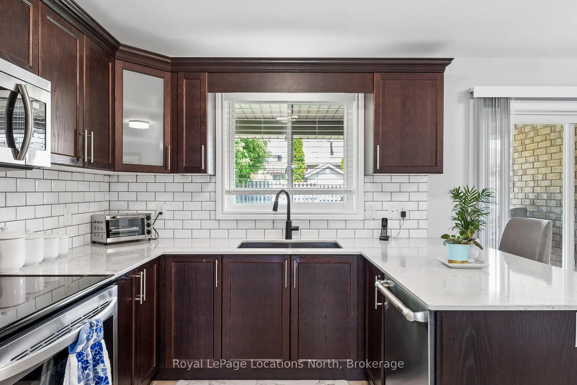 Photo 19 of 478 Shewfelt Crescent, Midland — HOMEH