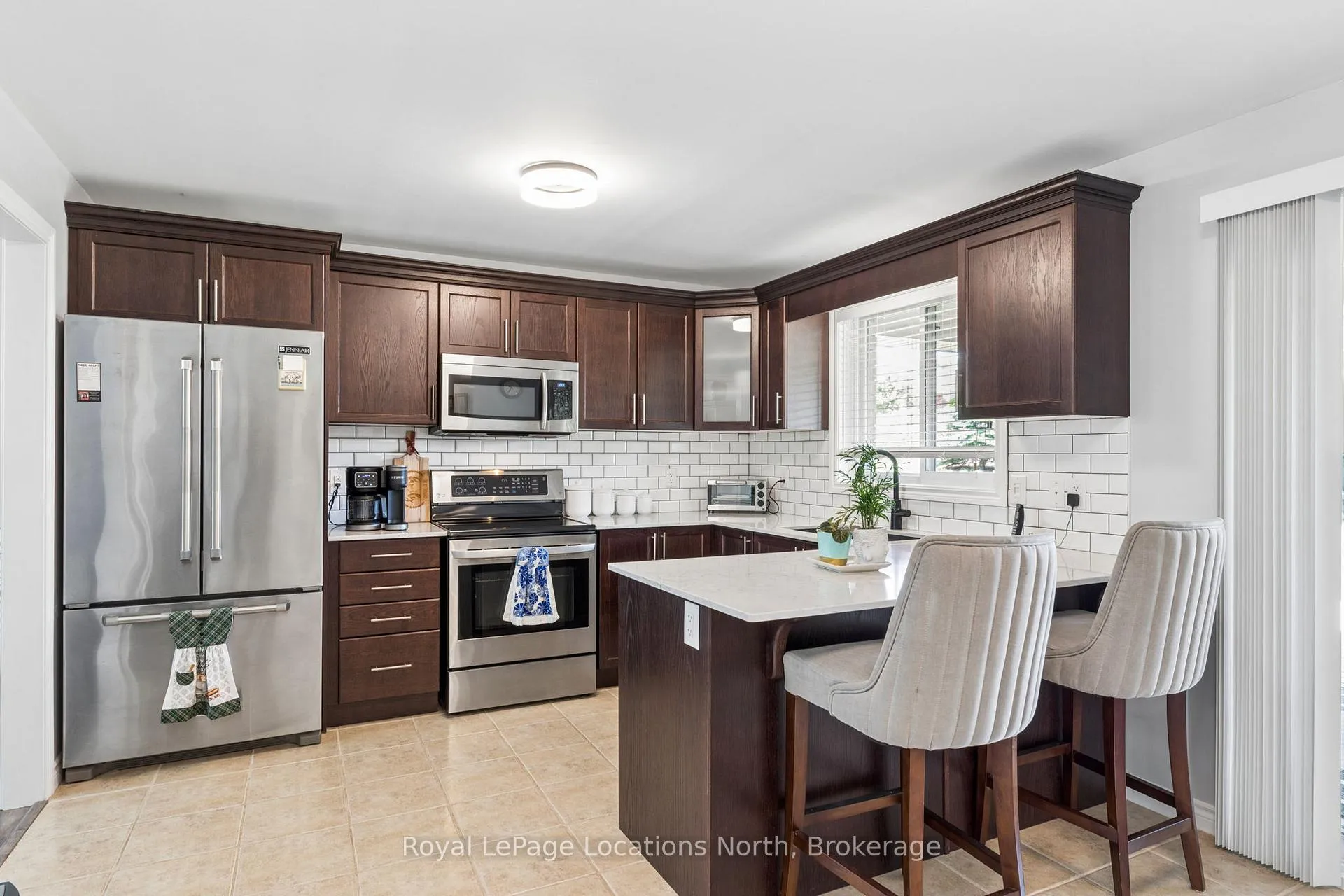 Photo 20 of 478 Shewfelt Crescent, Midland — HOMEH