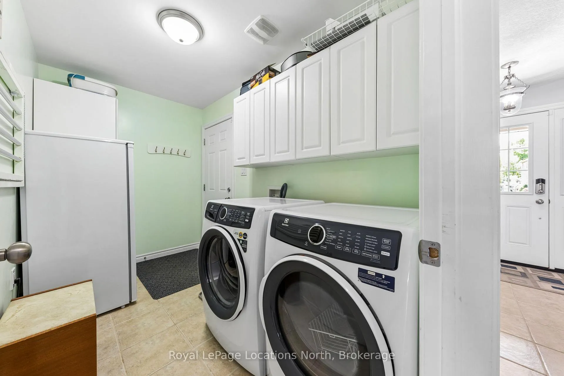 Photo 21 of 478 Shewfelt Crescent, Midland — HOMEH