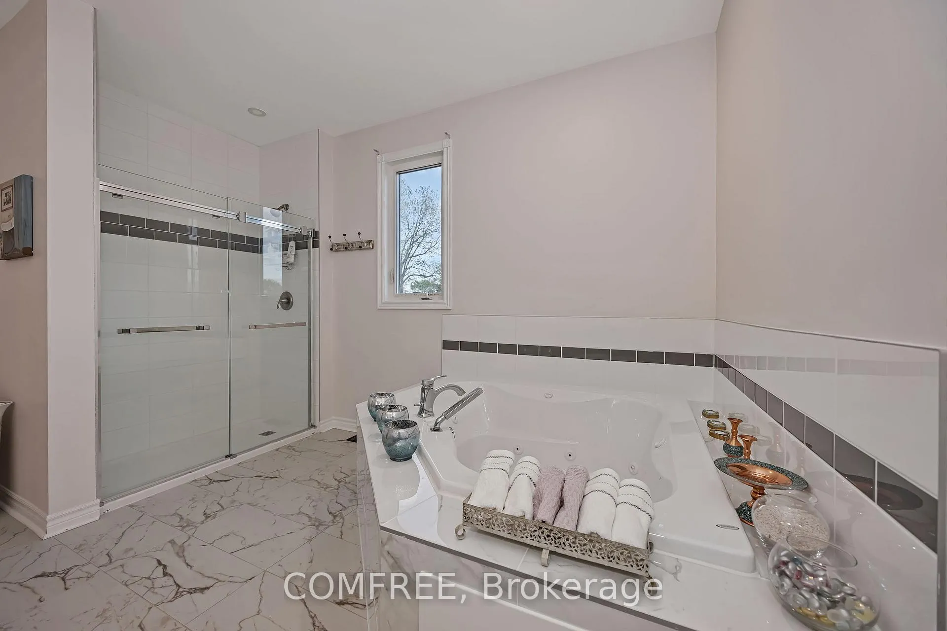 Photo 29 of 1385 McMahon Avenue, Ottawa, Emerald Woods/Sawmill Creek — HOMEH