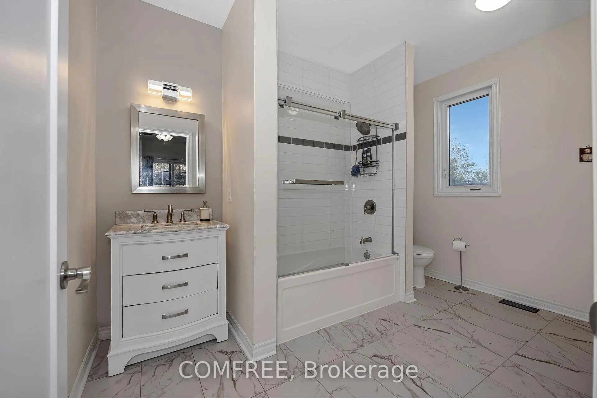 Photo 33 of 1385 McMahon Avenue, Ottawa, Emerald Woods/Sawmill Creek — HOMEH