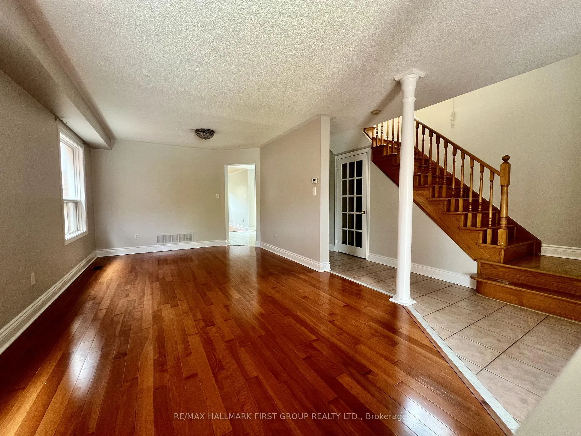 Photo 11 of 101 Booth Crescent, Ajax, Central — HOMEH