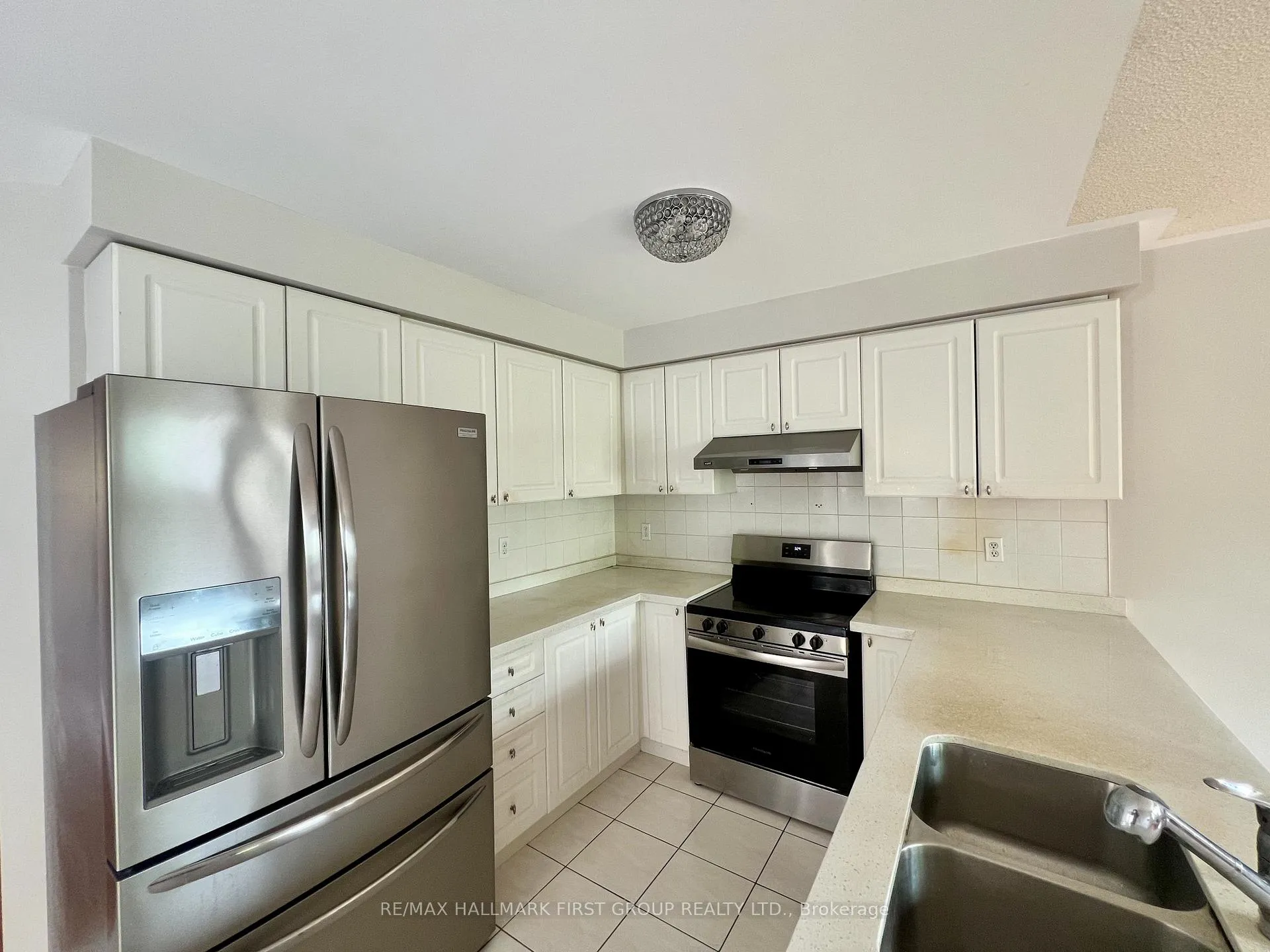 Photo 20 of 101 Booth Crescent, Ajax, Central — HOMEH