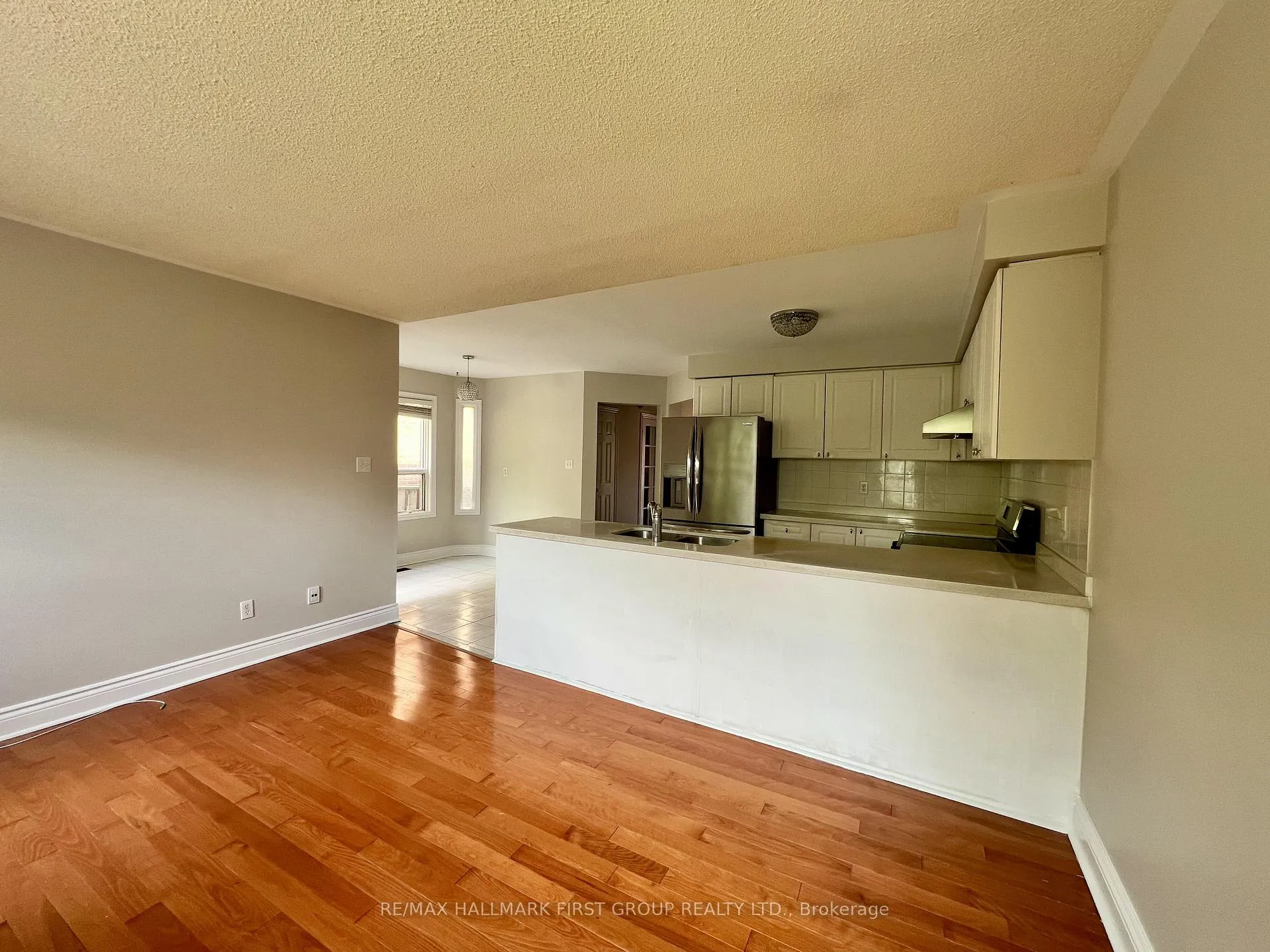 Photo 23 of 101 Booth Crescent, Ajax, Central — HOMEH