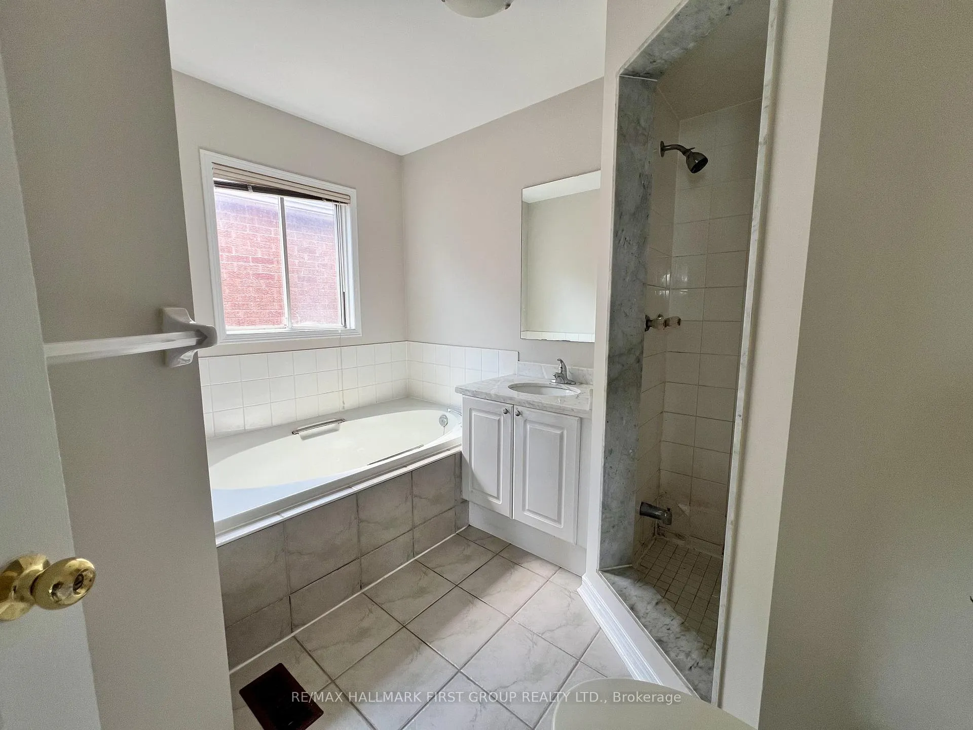 Photo 34 of 101 Booth Crescent, Ajax, Central — HOMEH