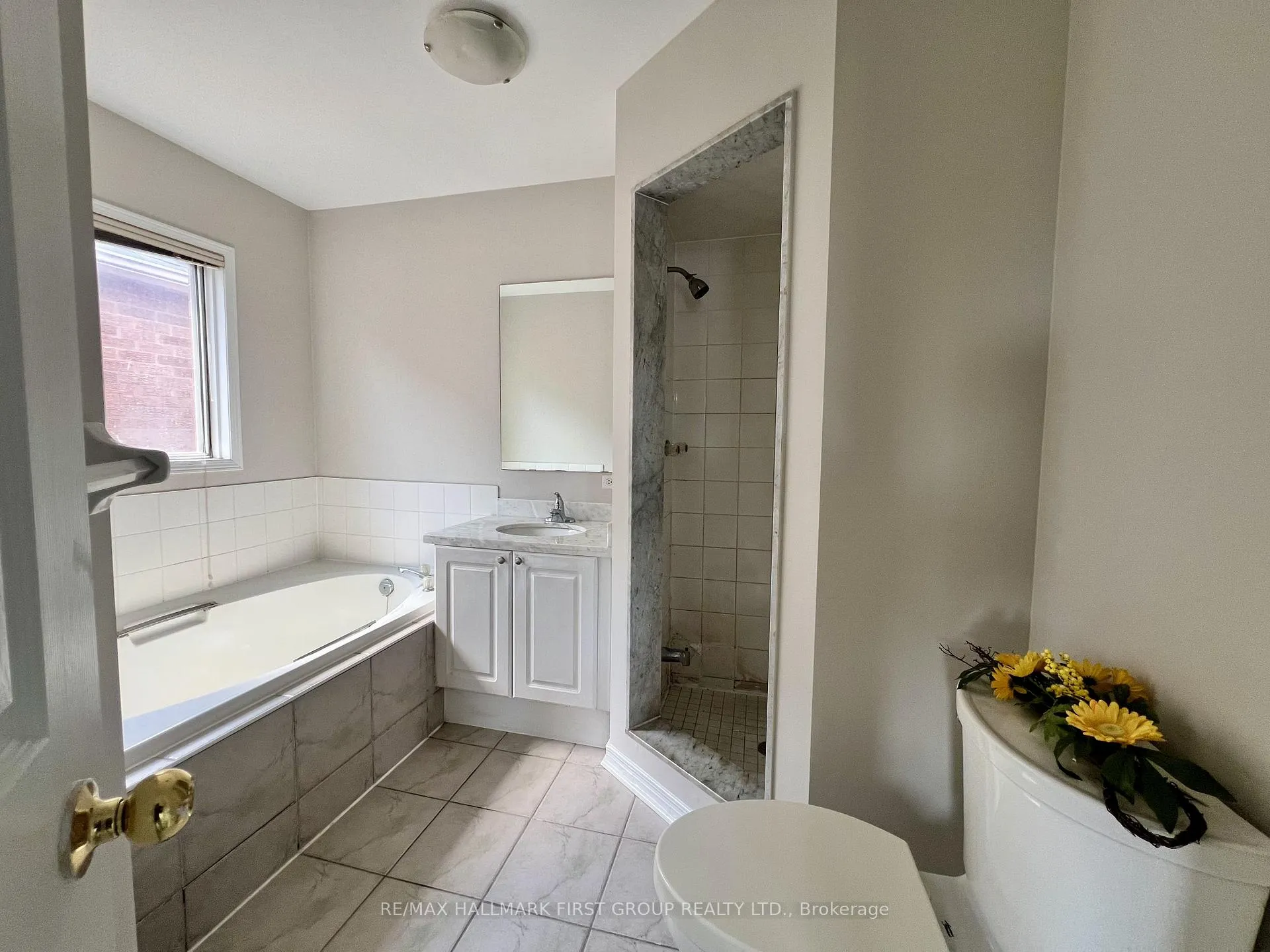 Photo 35 of 101 Booth Crescent, Ajax, Central — HOMEH