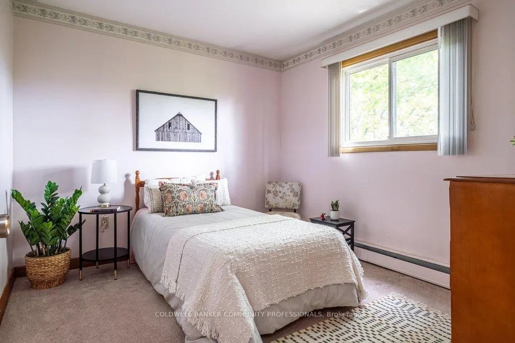 Photo 7 of 23 Keen Court, Hamilton, Huntington — HOMEH
