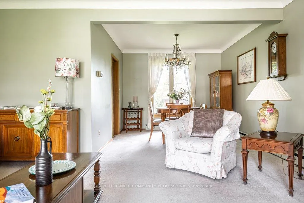 Photo 10 of 23 Keen Court, Hamilton, Huntington — HOMEH