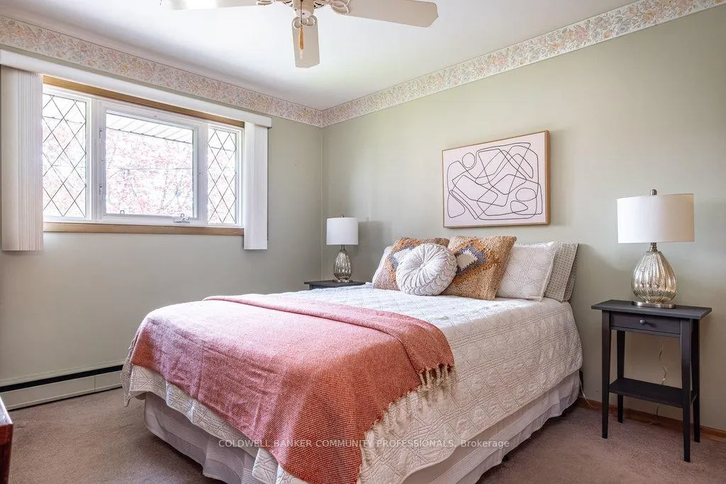 Photo 25 of 23 Keen Court, Hamilton, Huntington — HOMEH
