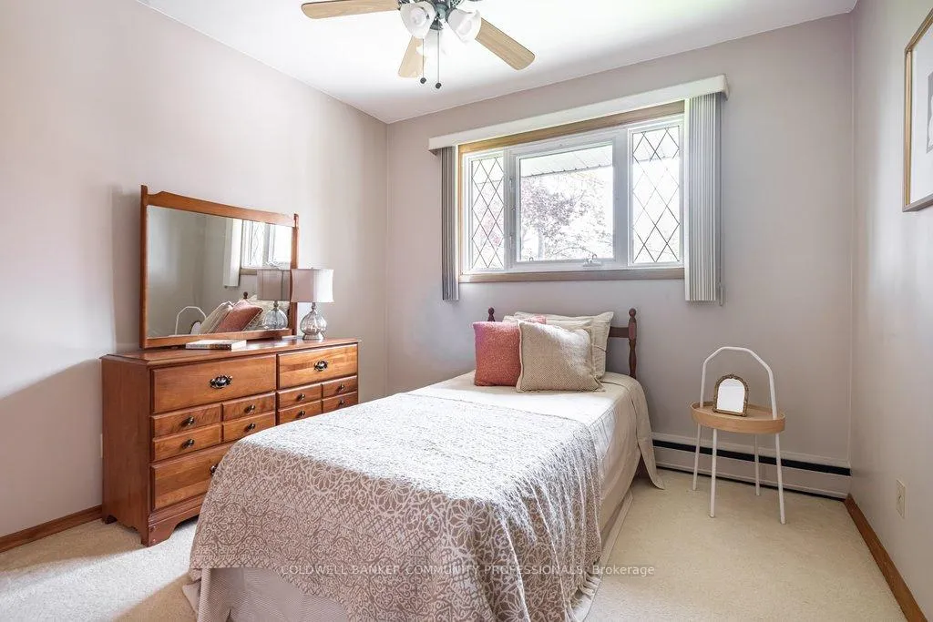 Photo 26 of 23 Keen Court, Hamilton, Huntington — HOMEH