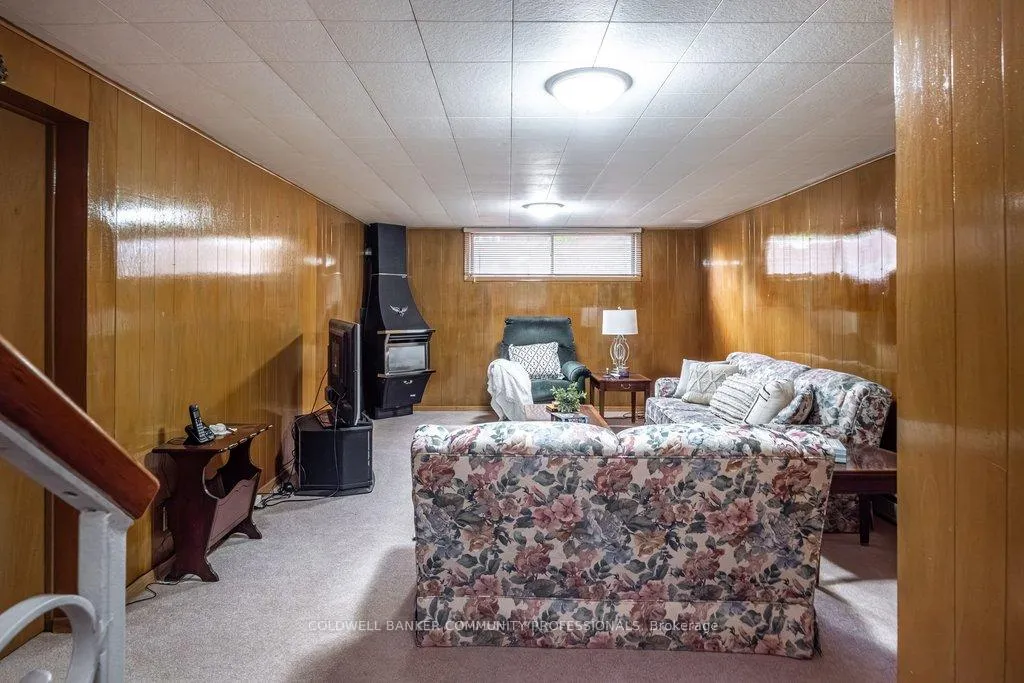 Photo 31 of 23 Keen Court, Hamilton, Huntington — HOMEH