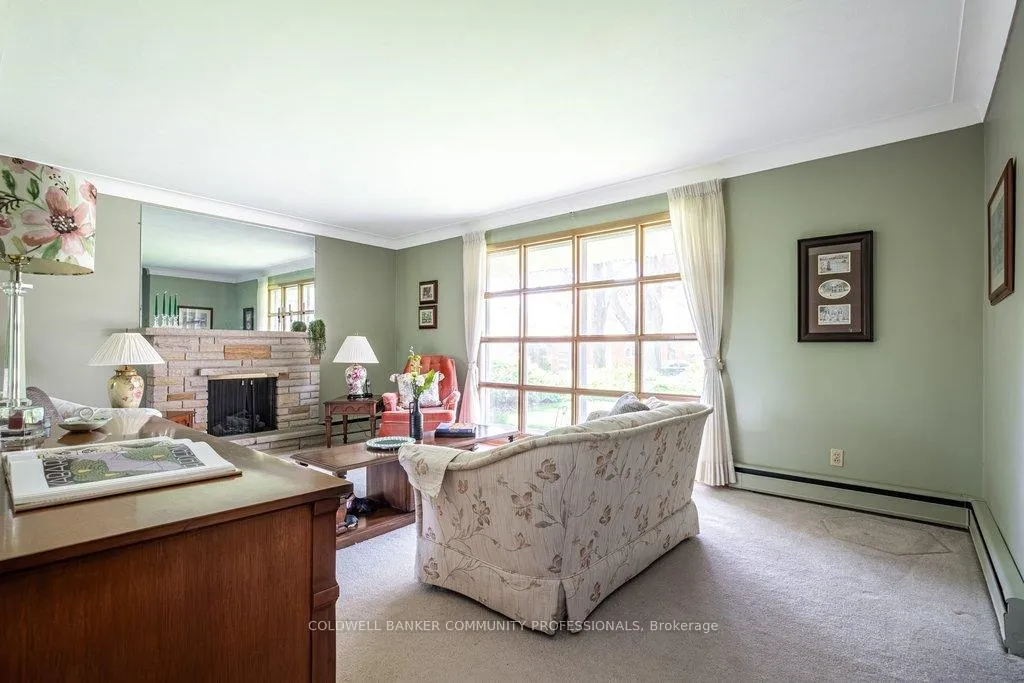 Photo 35 of 23 Keen Court, Hamilton, Huntington — HOMEH