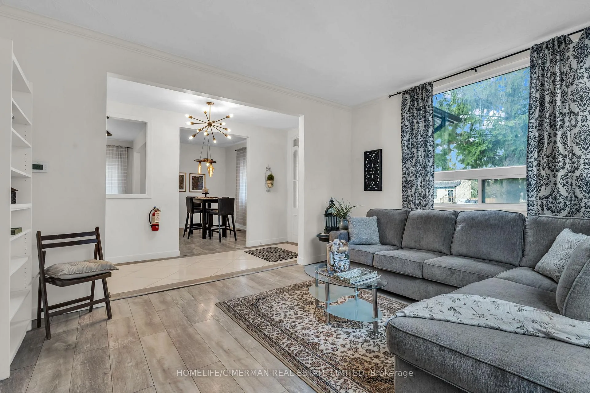 Photo 5 of 406 Grey Street, London, East K — HOMEH