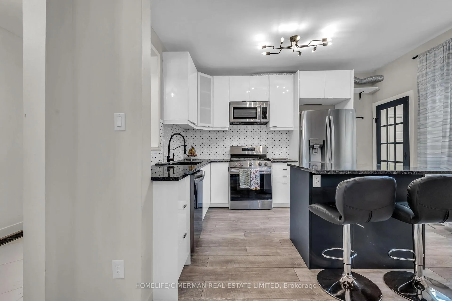 Photo 9 of 406 Grey Street, London, East K — HOMEH