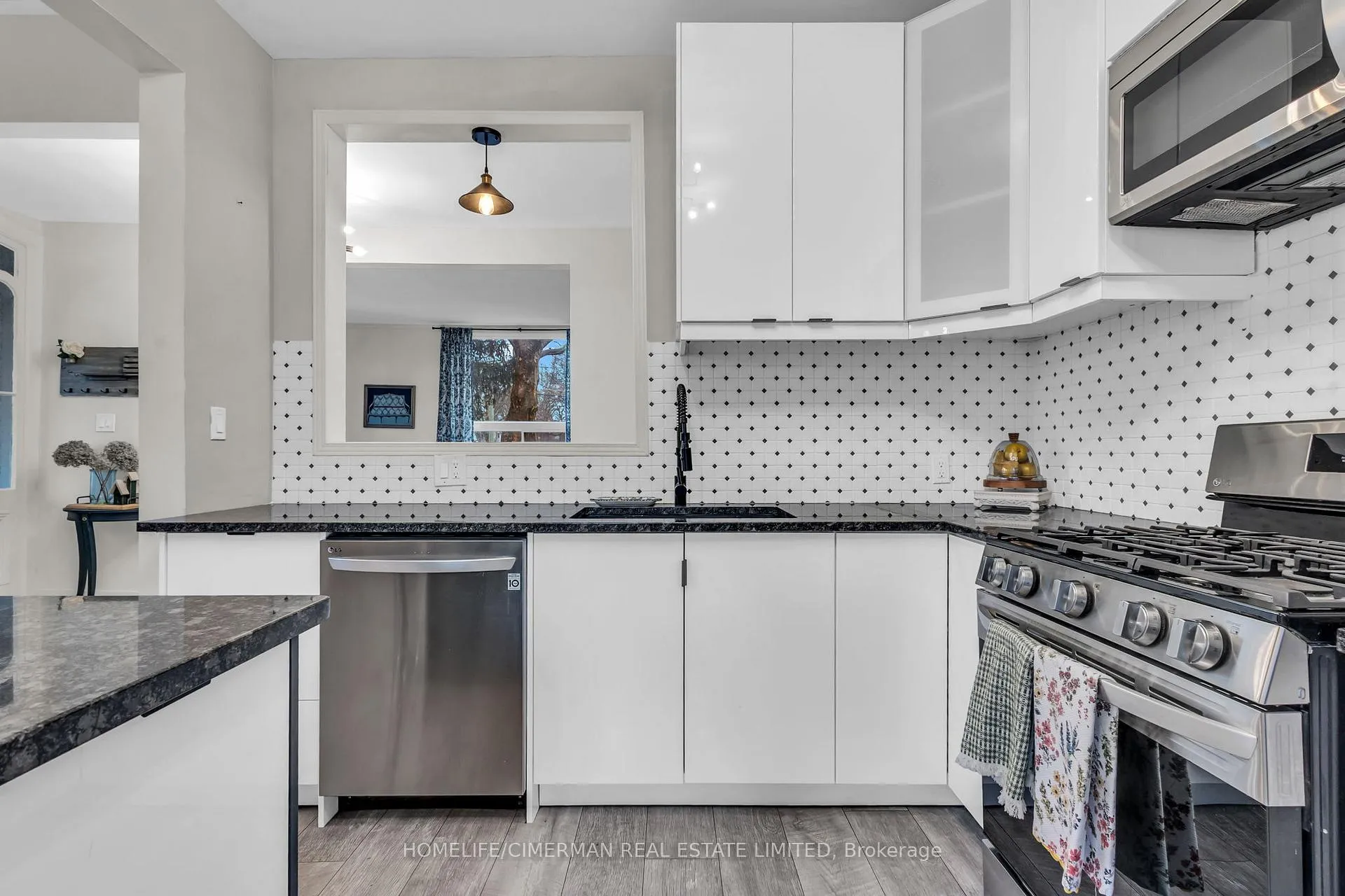 Photo 11 of 406 Grey Street, London, East K — HOMEH