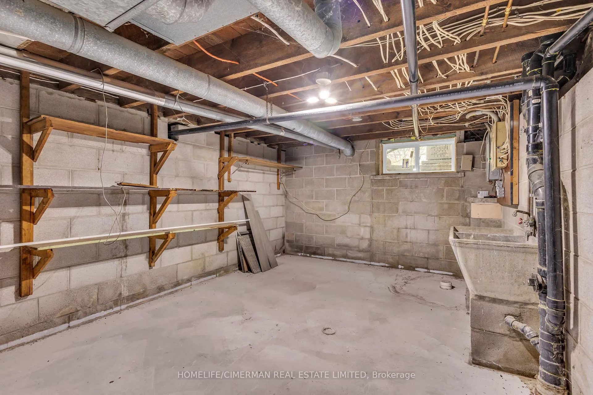Photo 21 of 406 Grey Street, London, East K — HOMEH