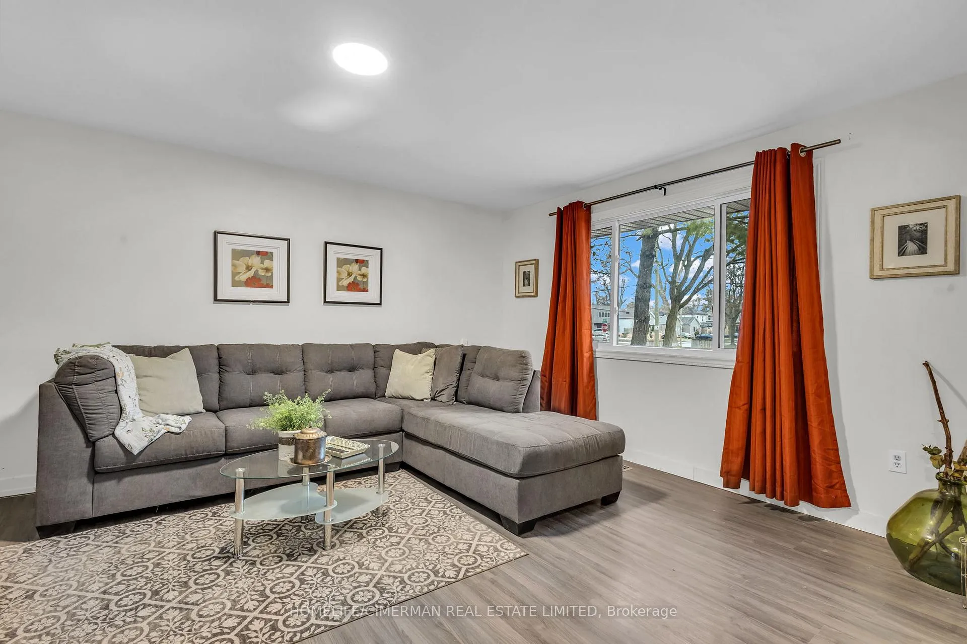 Photo 31 of 406 Grey Street, London, East K — HOMEH