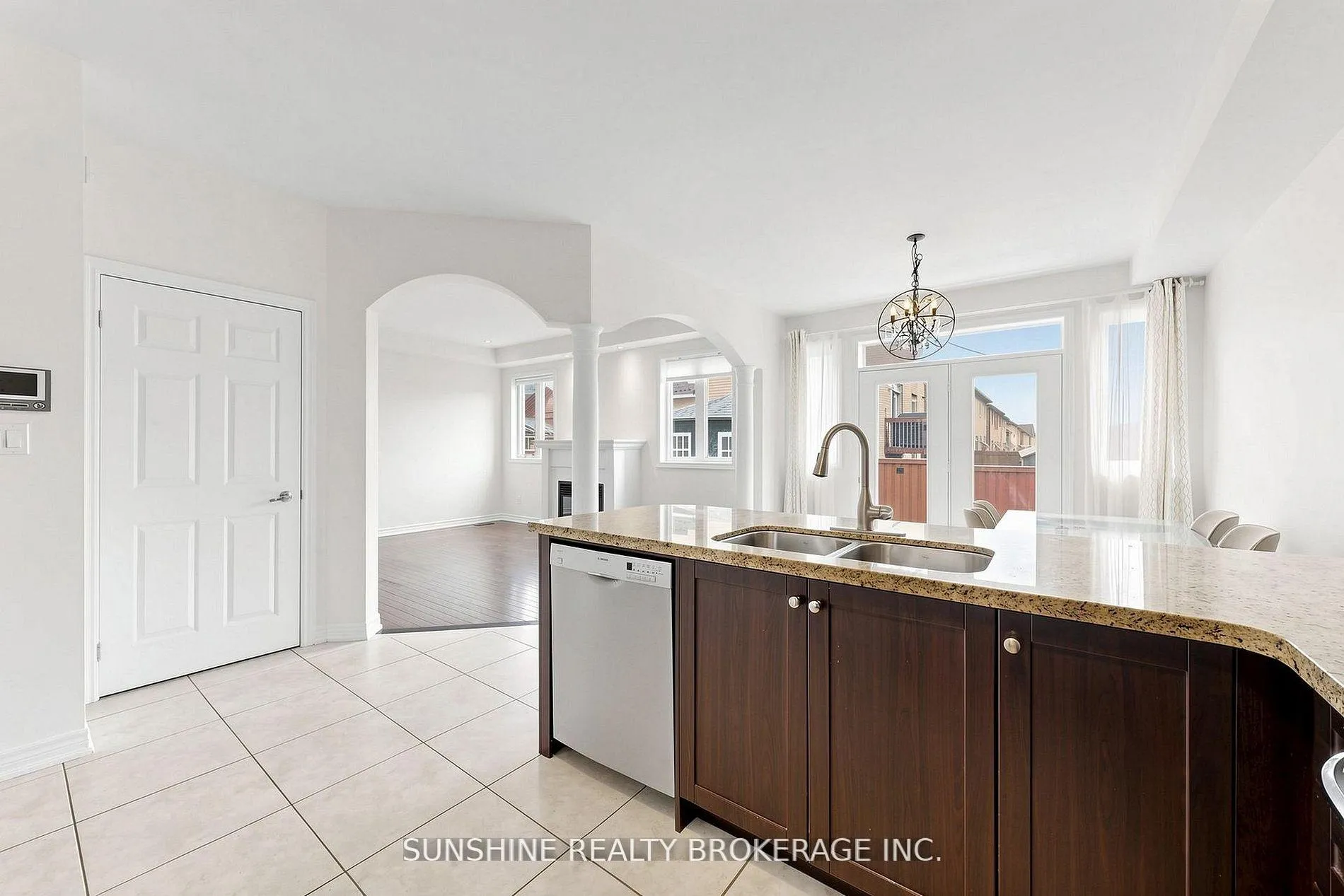 Photo 6 of 39 Wozniak Crescent, Markham, Wismer — HOMEH