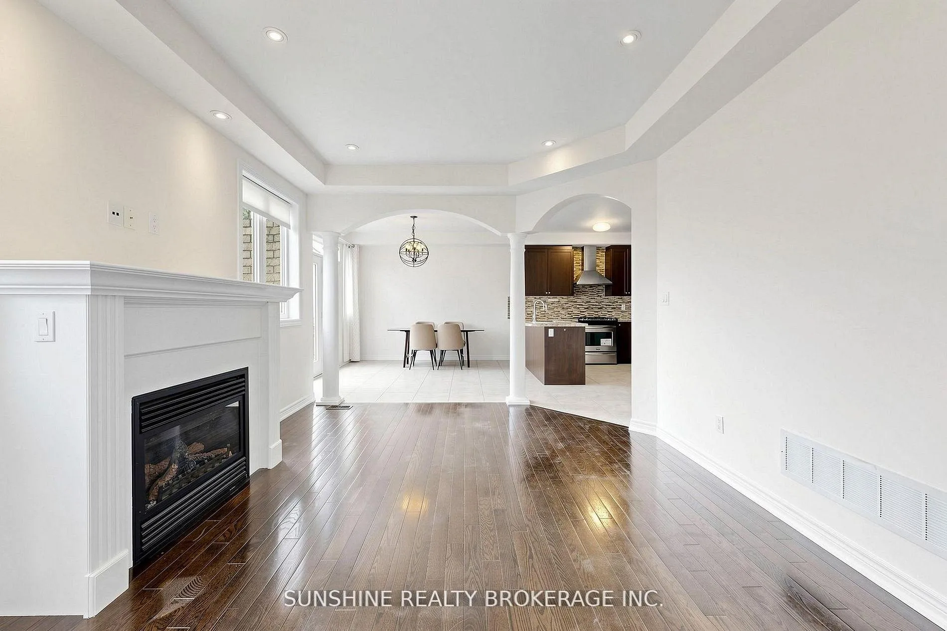 Photo 12 of 39 Wozniak Crescent, Markham, Wismer — HOMEH