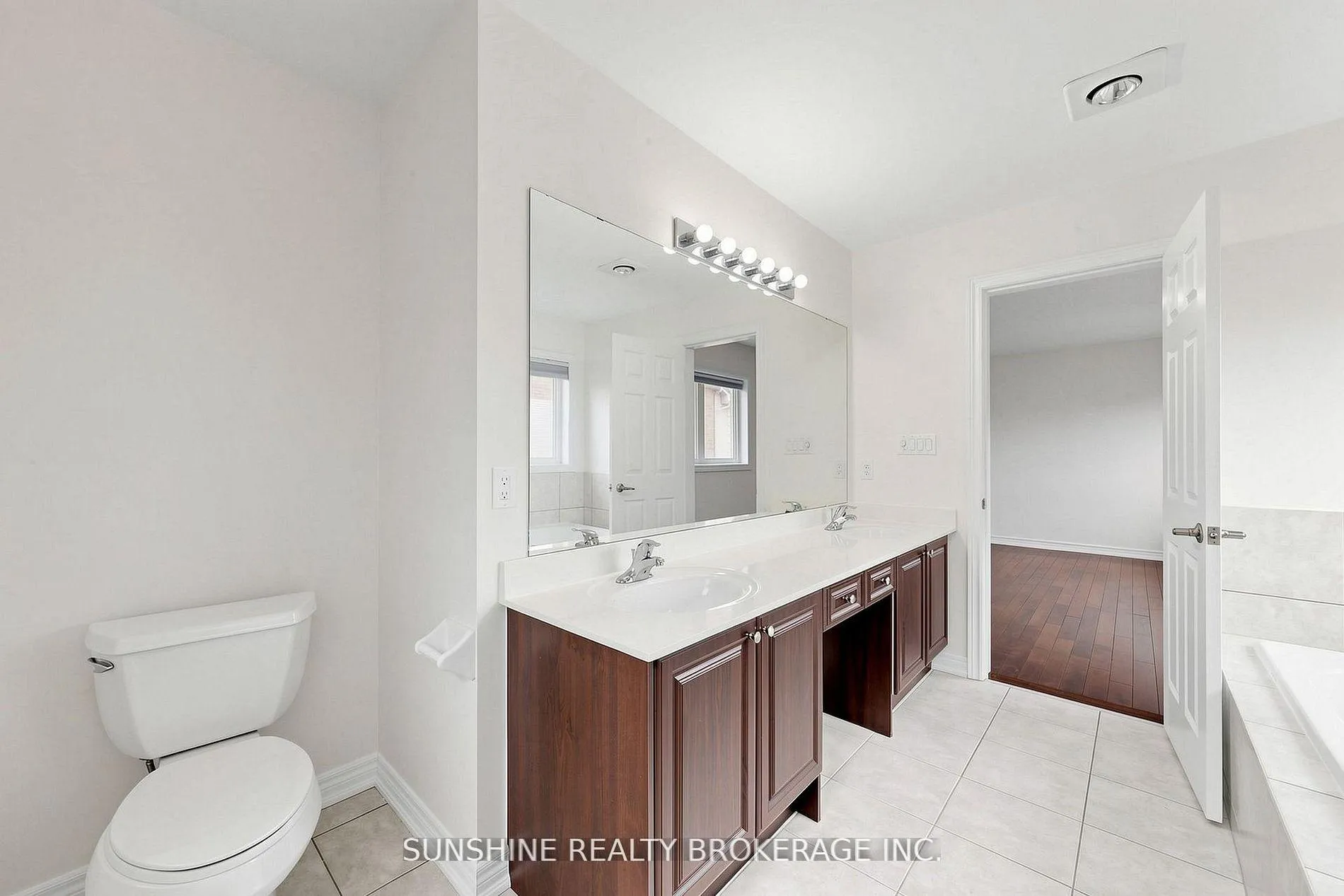 Photo 27 of 39 Wozniak Crescent, Markham, Wismer — HOMEH