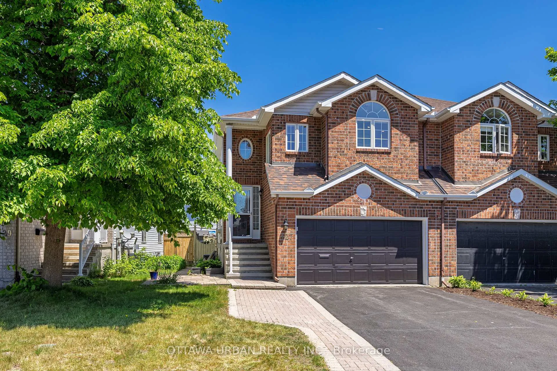 Photo 1 of 127 Castle Glen Crescent, Ottawa, Kanata - Glencairn/Hazeldean — HOMEH
