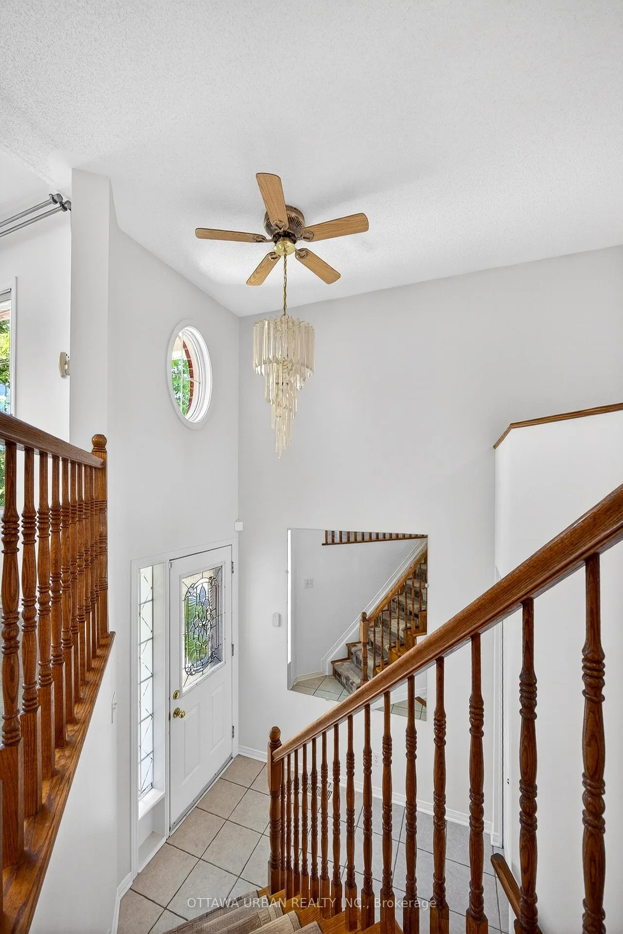 Photo 5 of 127 Castle Glen Crescent, Ottawa, Kanata - Glencairn/Hazeldean — HOMEH