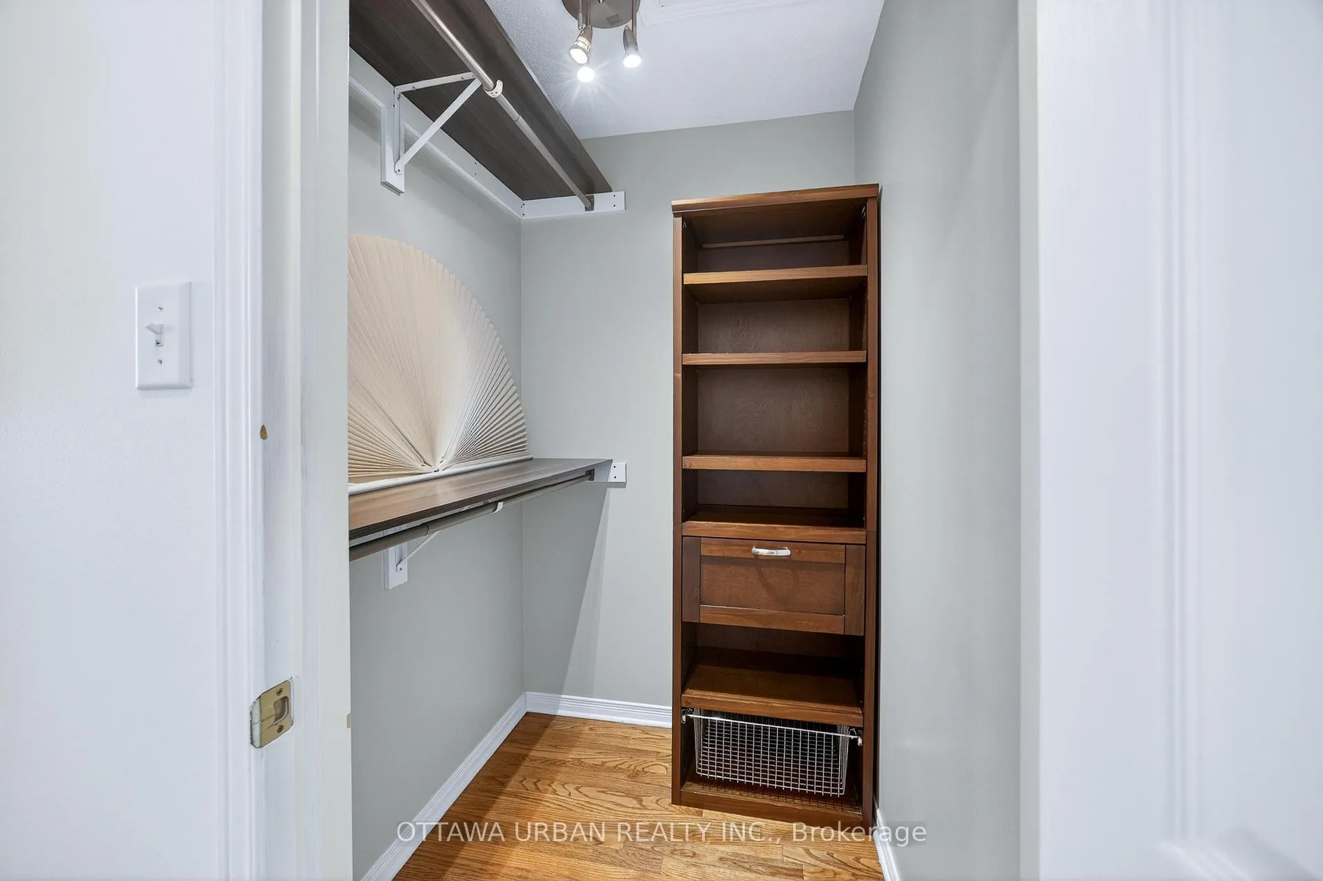 Photo 26 of 127 Castle Glen Crescent, Ottawa, Kanata - Glencairn/Hazeldean — HOMEH
