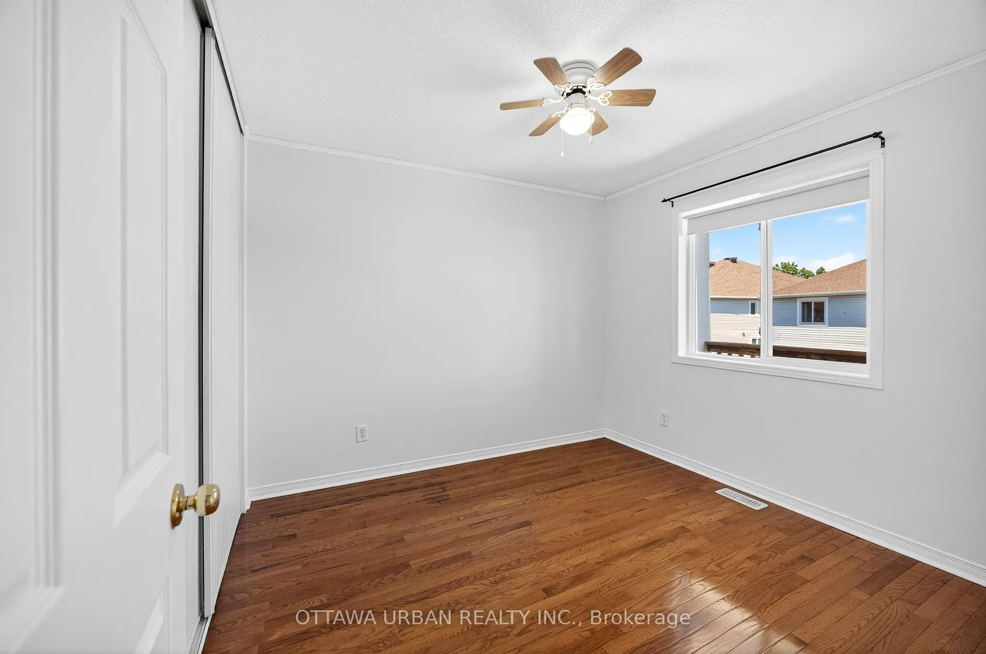 Photo 31 of 127 Castle Glen Crescent, Ottawa, Kanata - Glencairn/Hazeldean — HOMEH