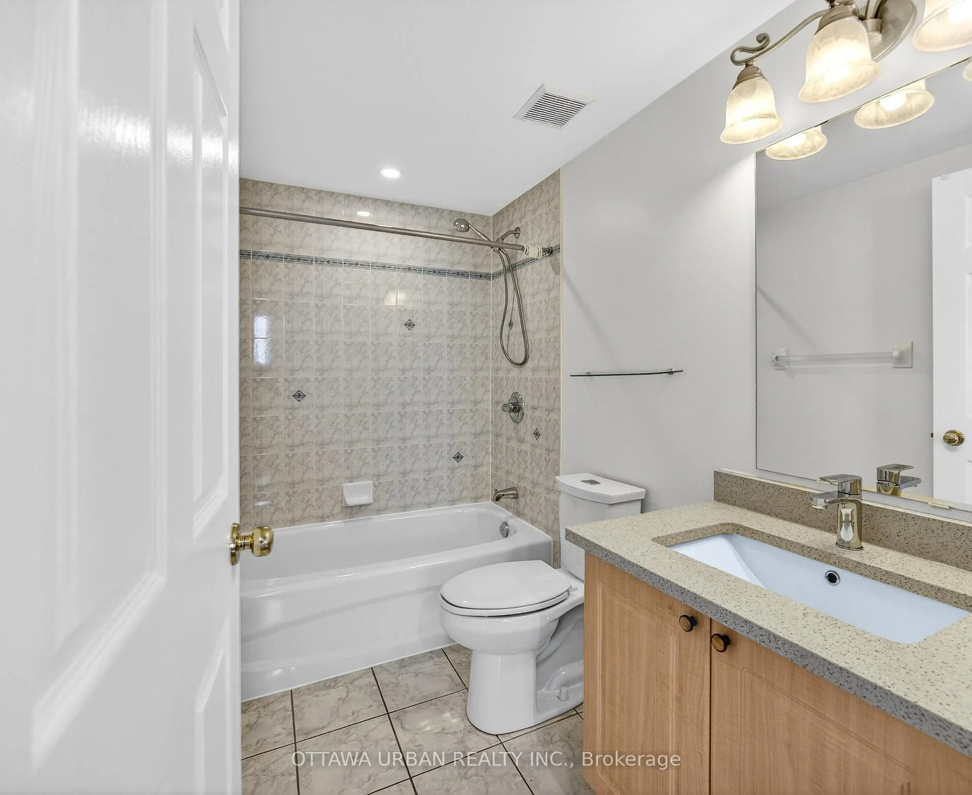 Photo 40 of 127 Castle Glen Crescent, Ottawa, Kanata - Glencairn/Hazeldean — HOMEH