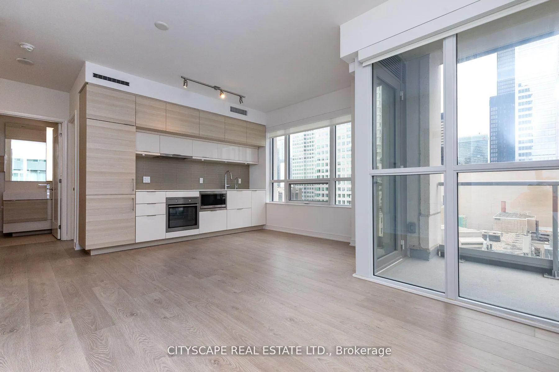 Photo 2 of Unit 1703, 88 Scott Street, Toronto, Waterfront Communities — HOMEH