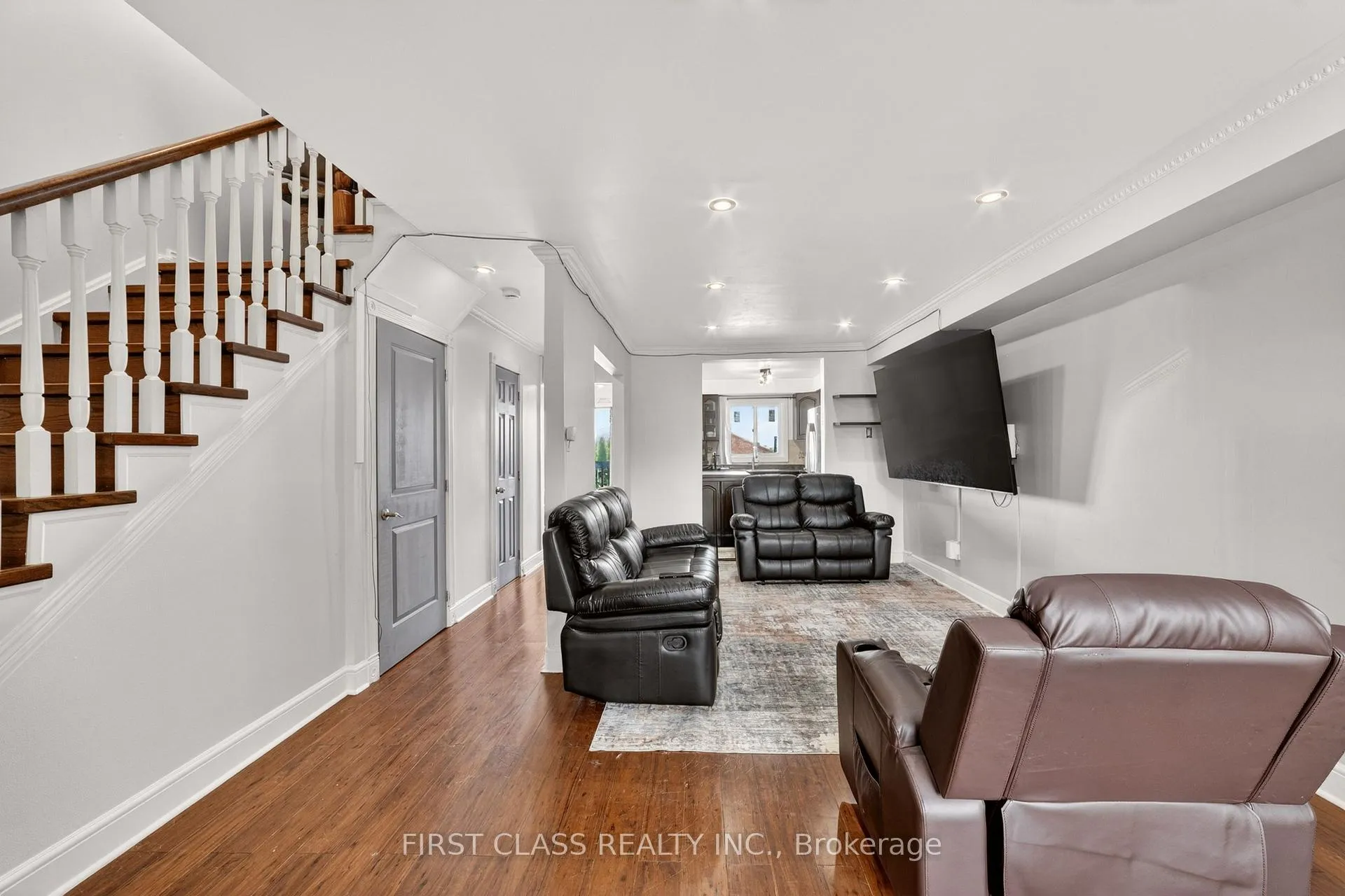 Photo 4 of 2109 Denby Drive, Pickering, Brock Ridge — HOMEH