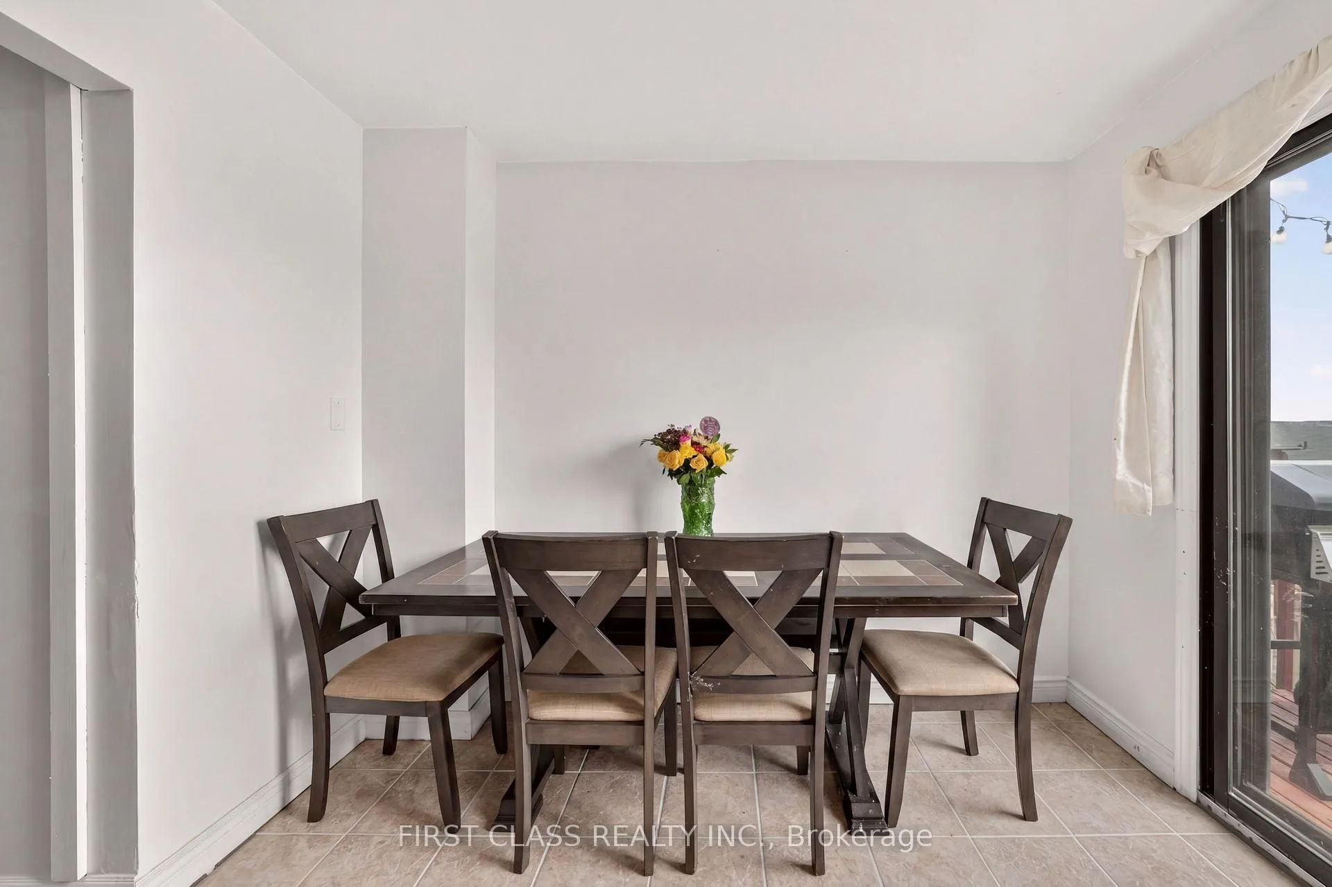 Photo 13 of 2109 Denby Drive, Pickering, Brock Ridge — HOMEH