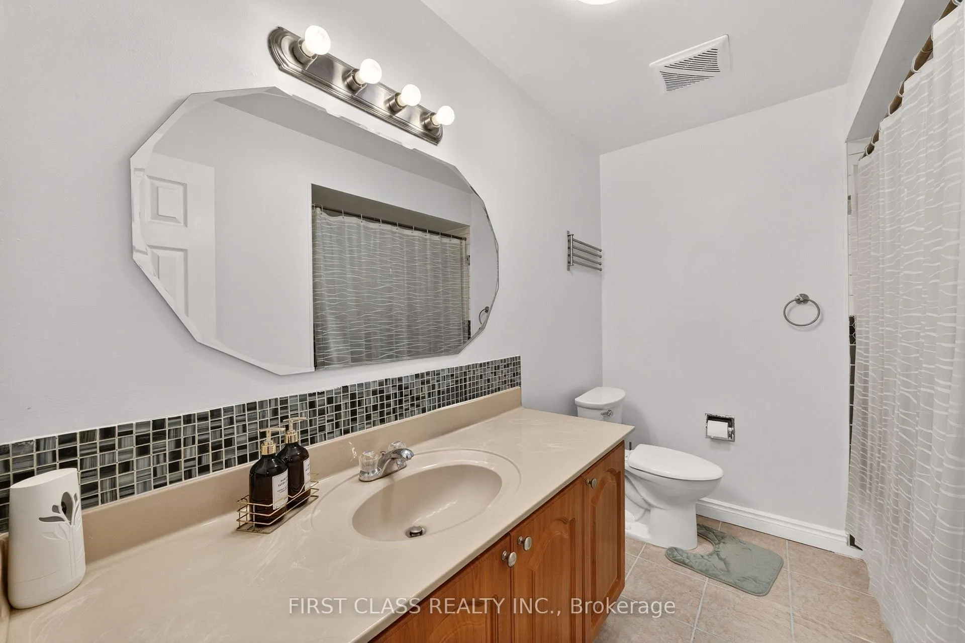 Photo 23 of 2109 Denby Drive, Pickering, Brock Ridge — HOMEH