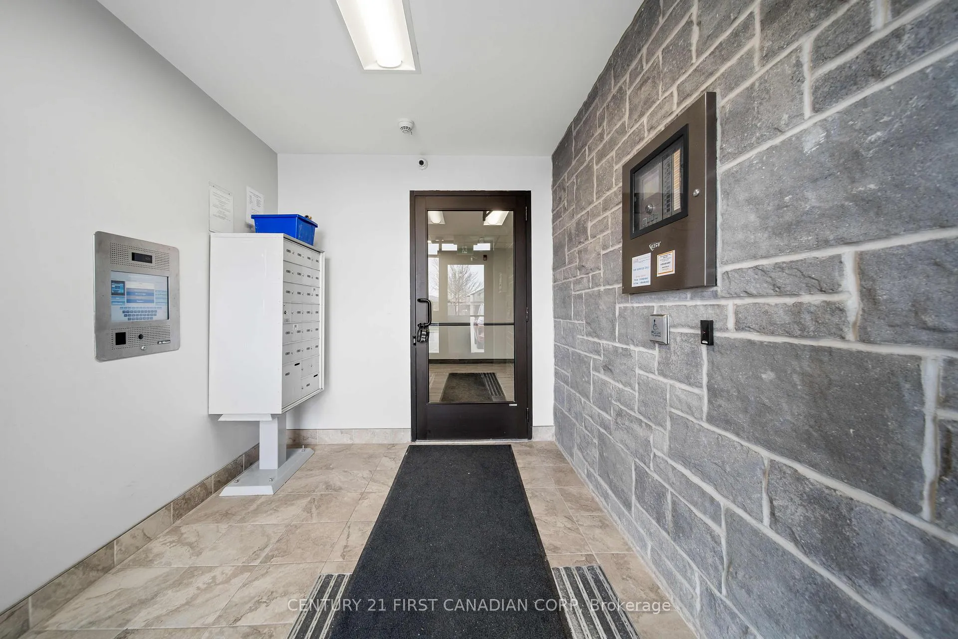 Photo 16 of Unit 104, 263 Butler Street, Lucan Biddulph, Lucan — HOMEH
