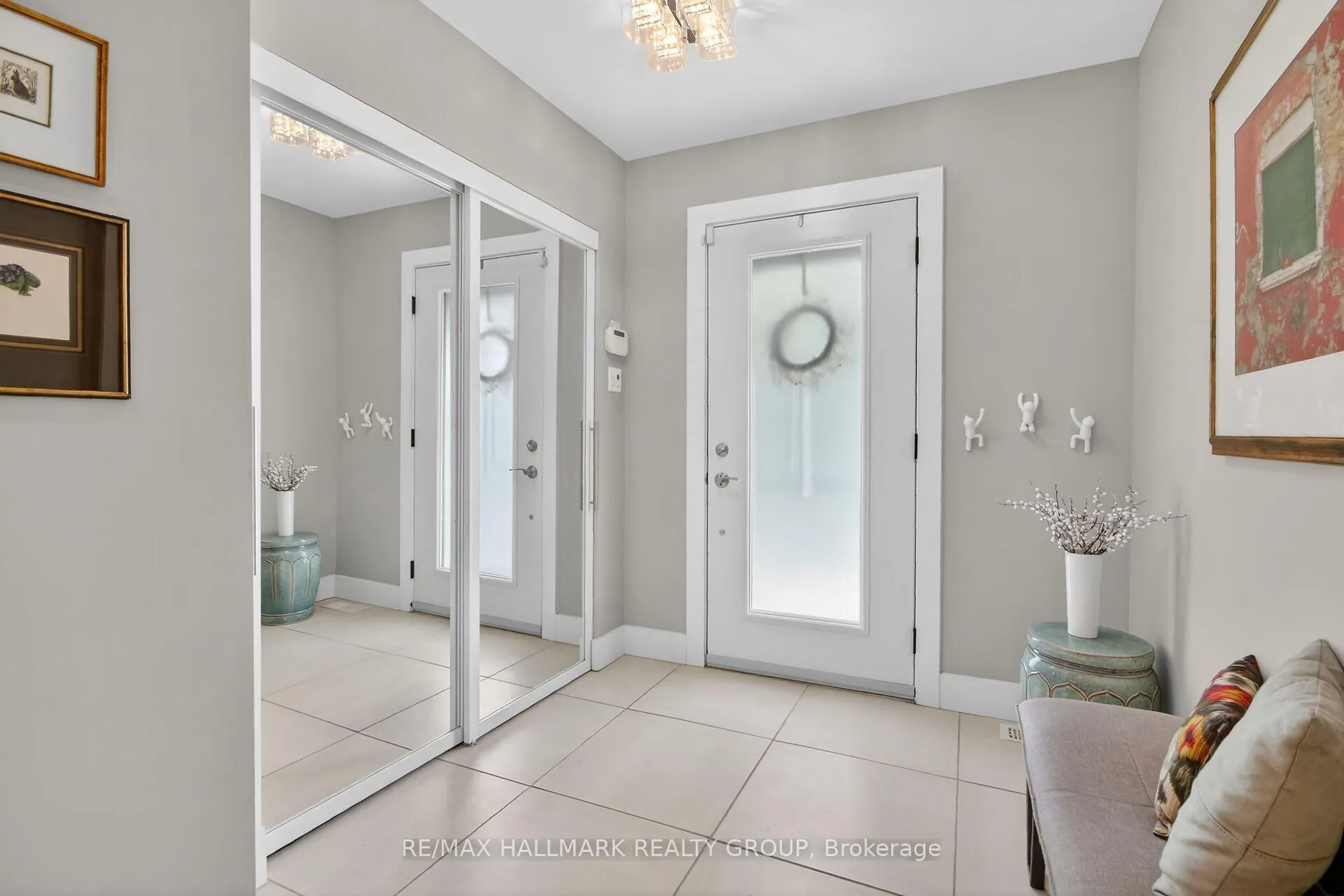 Photo 3 of 785 Dunloe Avenue, Ottawa, Manor Park — HOMEH