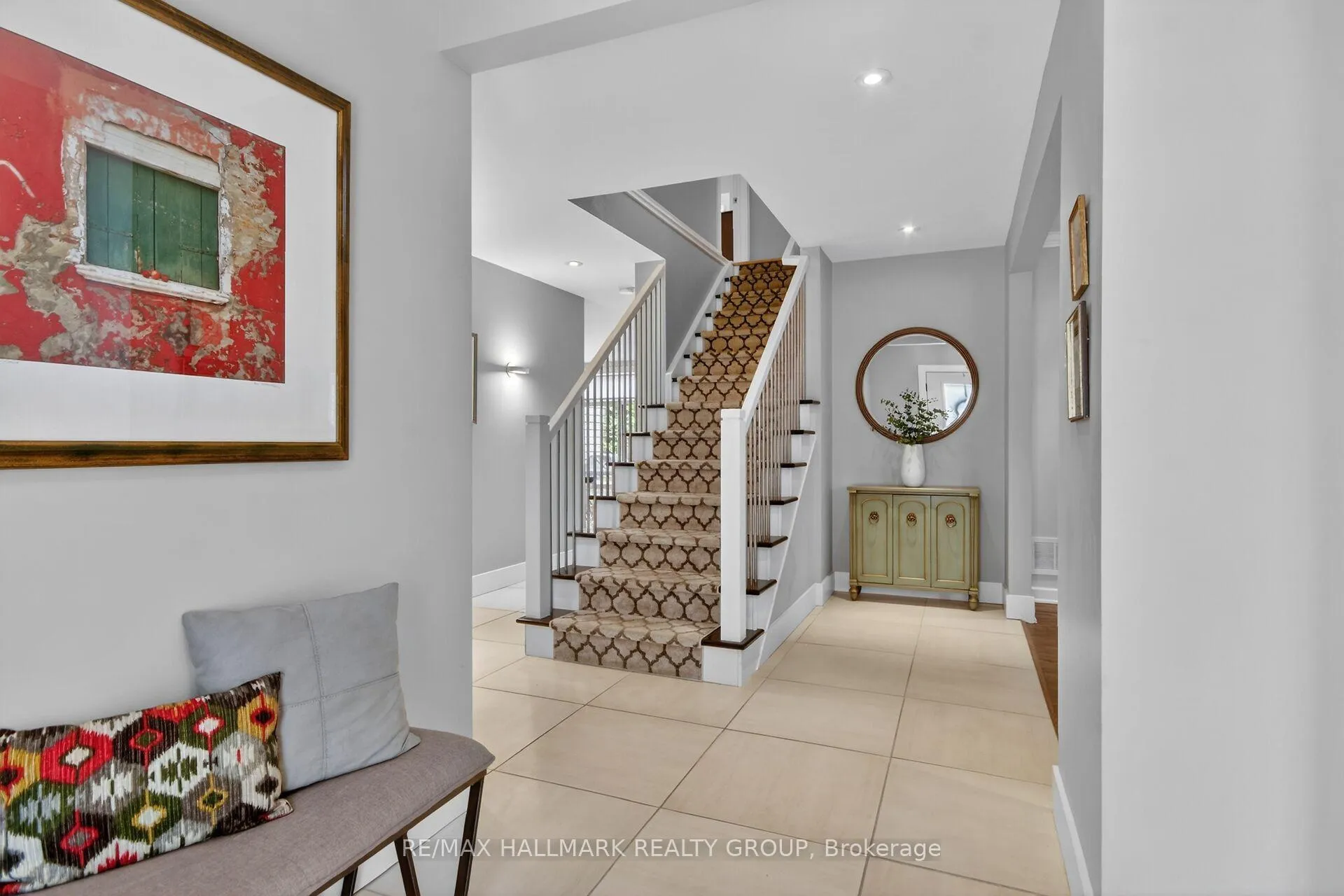 Photo 4 of 785 Dunloe Avenue, Ottawa, Manor Park — HOMEH